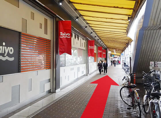 アーケードを直進